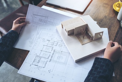 Build-to-suit development offers businesses the benefits of custom built real estate without adding debt to the balance sheet.